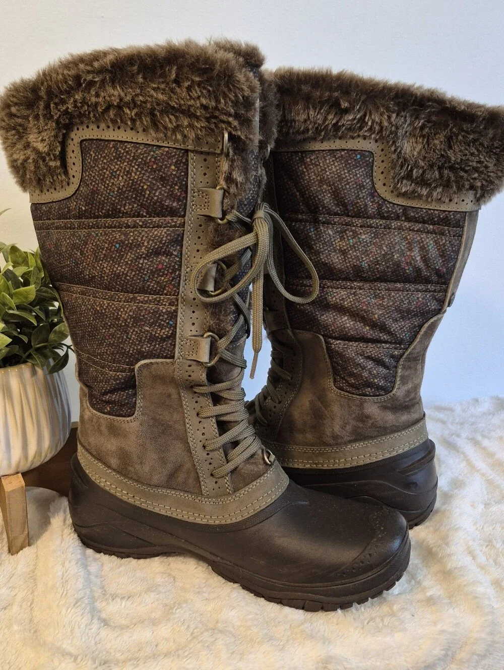 The North Face Shellista Tall Waterproof Snow Boots Brown Faux Fur Size 8.5